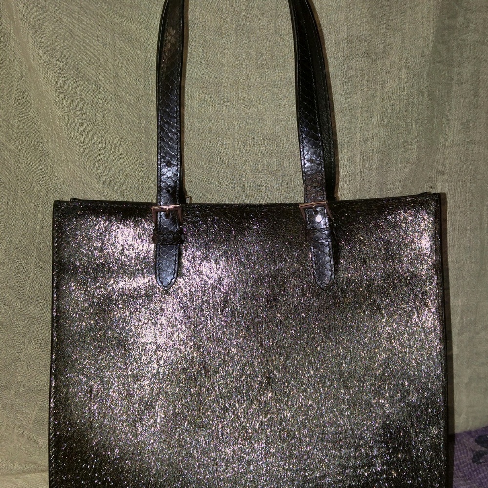 Malibu handbag by Silvano Biagini